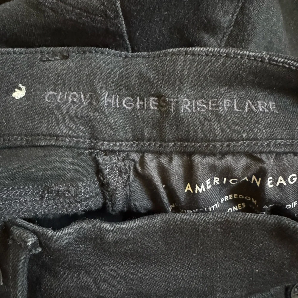 American Eagle AE Curvy Highest Rise Flare Black Button Fly Jeans Size 00 - Picture 6 of 11